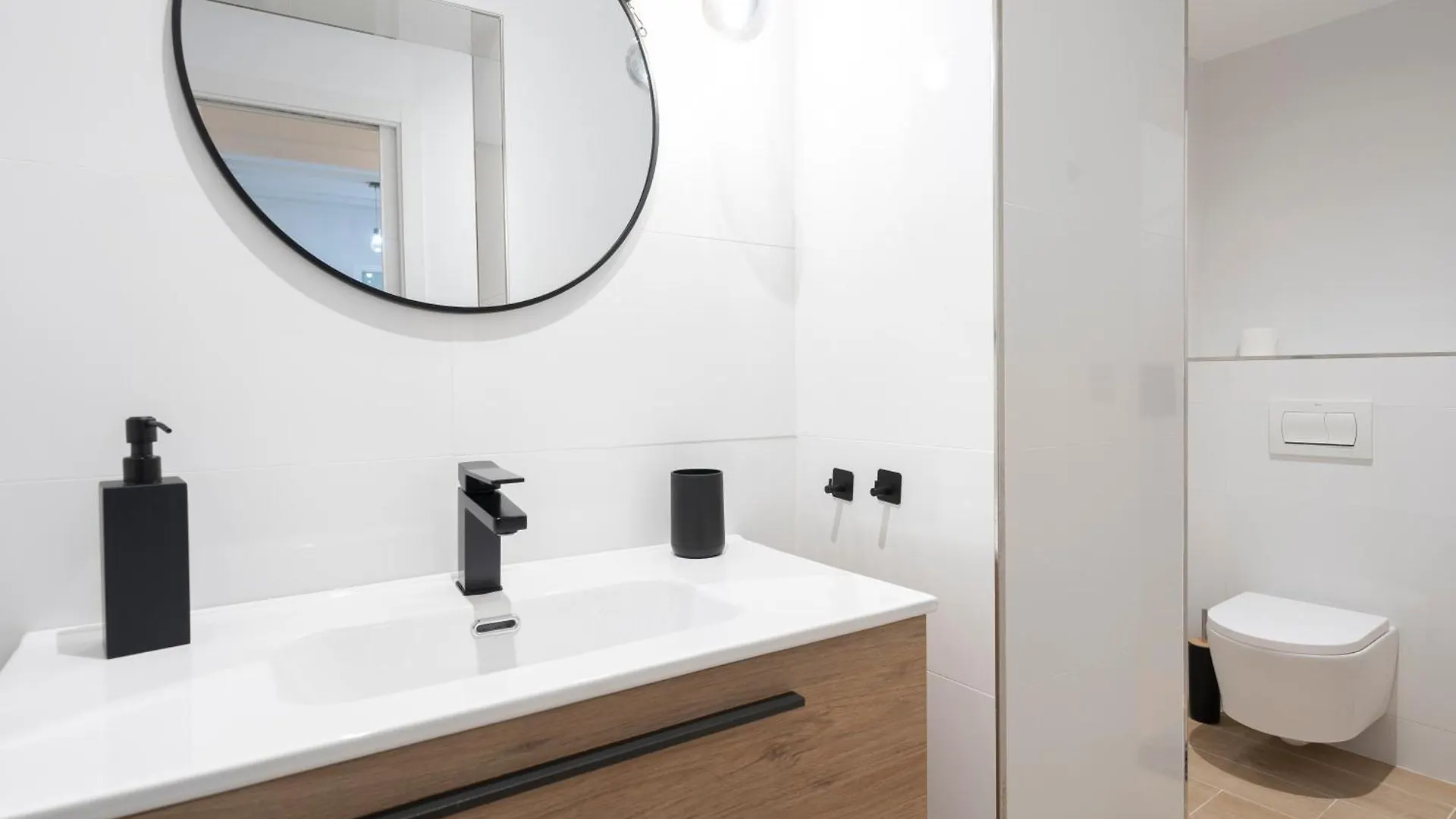Falla Loft & Beach Cadiz Apartment