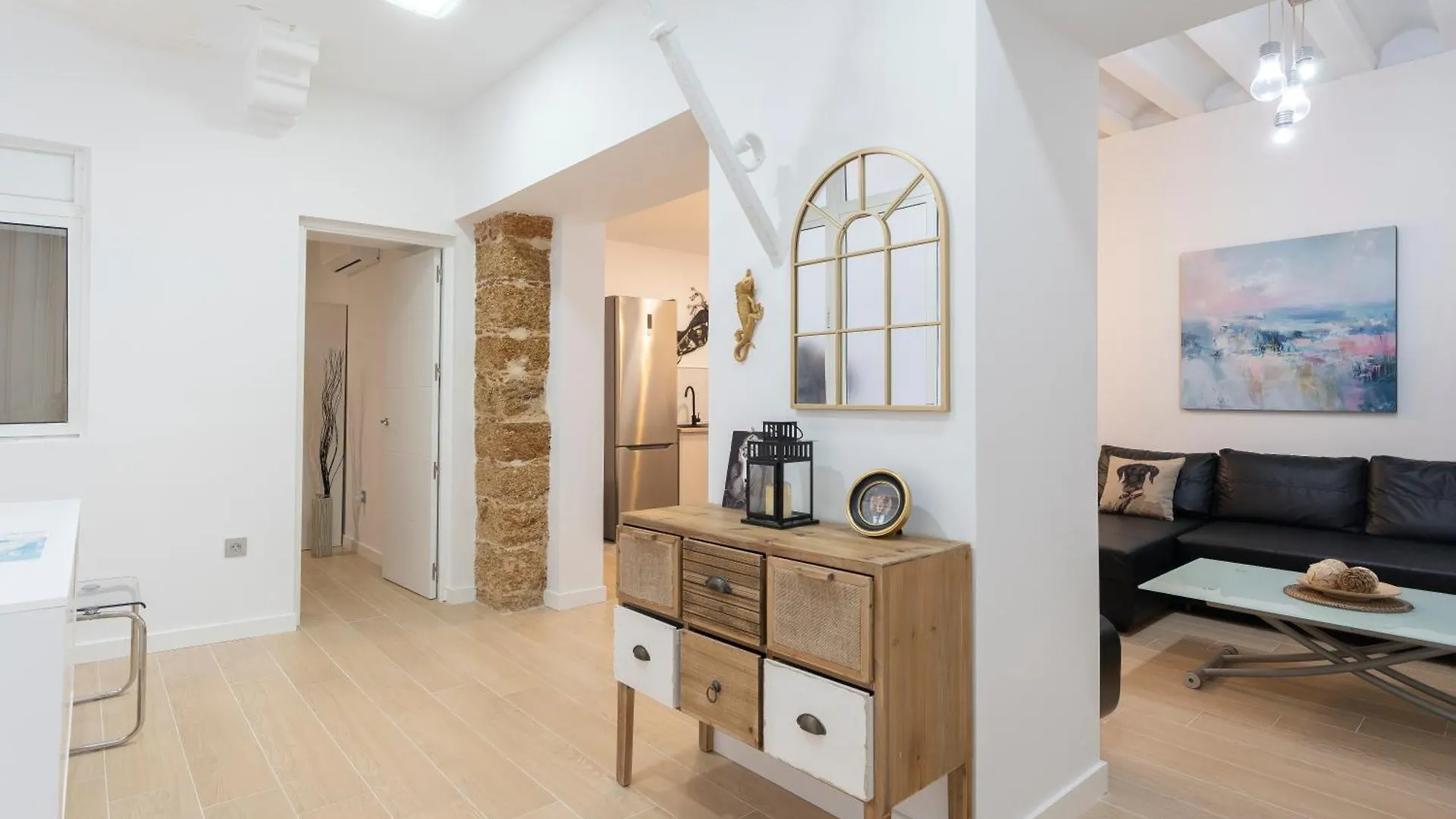 Falla Loft & Beach Cadiz Apartment